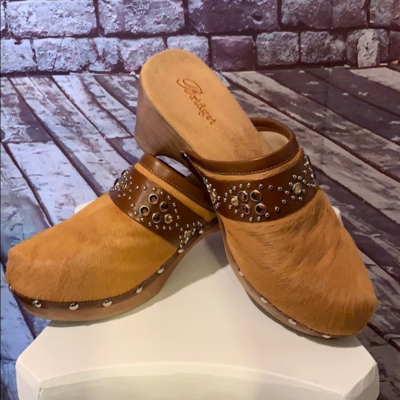 Bridget pony studded clogs size 7 - Picture 3 of 5